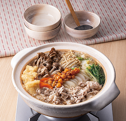 4種のきのこづくし!豚生姜鍋
